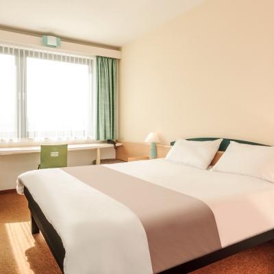 ไอบิส รอสต็อค อัท ชตัดทาเฟน Hotel ภายนอก รูปภาพ